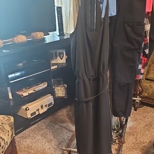 Elegant Black Sleeveless Dress